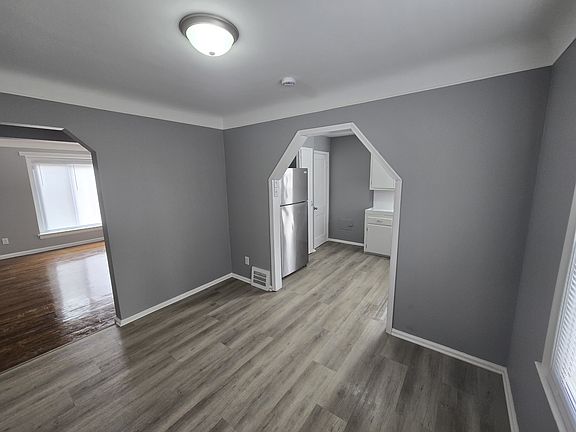 3rd image of 19605 Ryan Rd