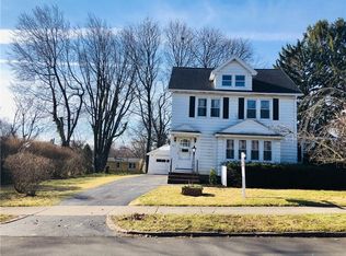 501 Tarrington Rd, Rochester, NY 14609
