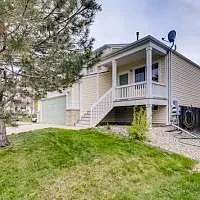 3 bed, 3.0 bath, 1775 sqft, $2,690 — Photo 2