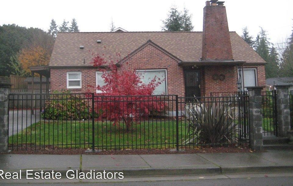 1st image of 4801 Dogwood Dr