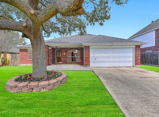 2118 Westminister St, Pearland, TX 77581