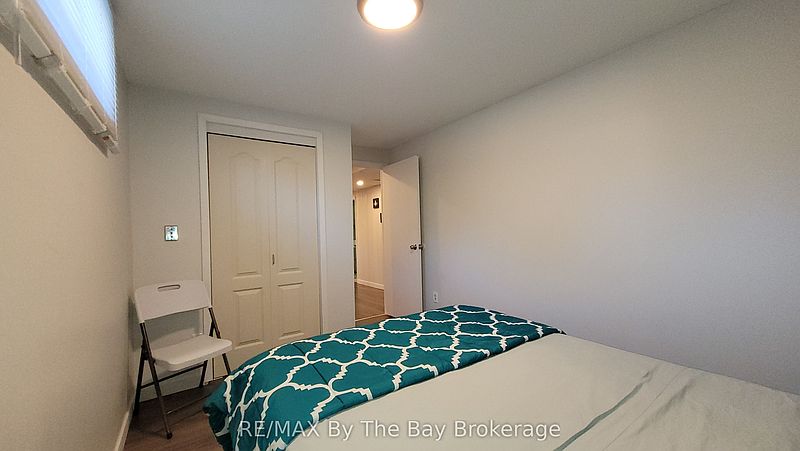 Wasaga Beach House for rent - 5 Bedrooms — photo 24