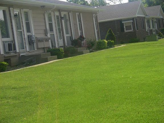 3rd image of 723 Blue Ash Dr SE