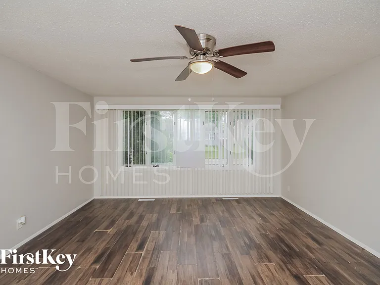 115 Pueblo Rd — Photo 3
