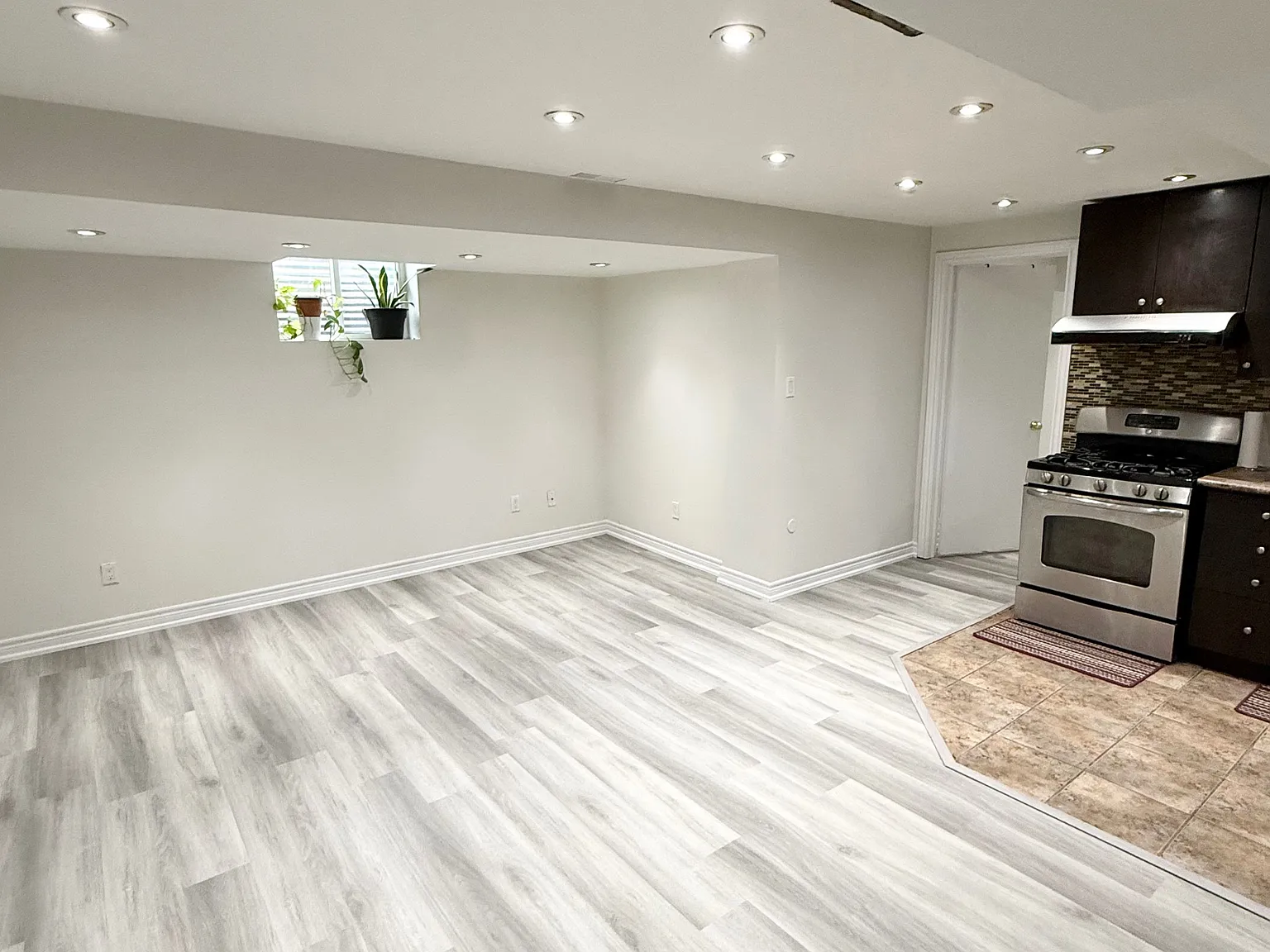 2 bed, $1,800 — Photo 2