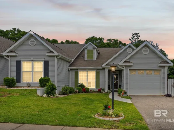 314 Spring Lake Dr N, Mobile, AL 36695