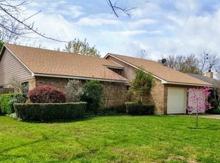2315 Dartmouth Dr, Grand Prairie, TX 75052