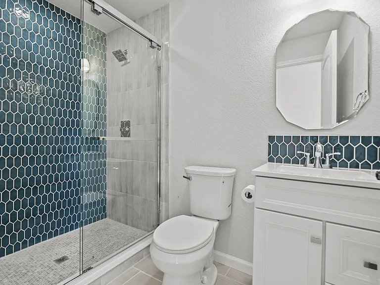1701 E Lake Dr — Photo 16