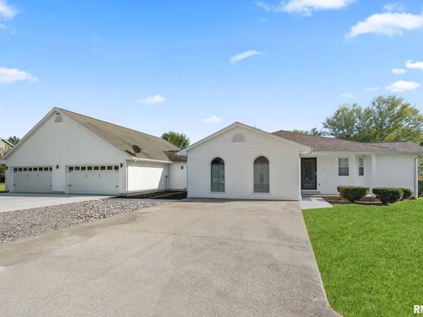 12335 Bermuda Dr, Marion, IL 62959
