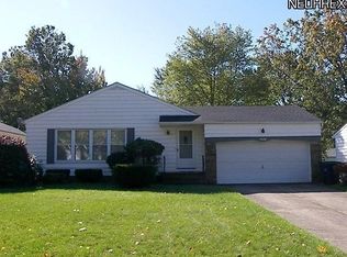 5526 Sheldon Rd, Lyndhurst, OH 44124