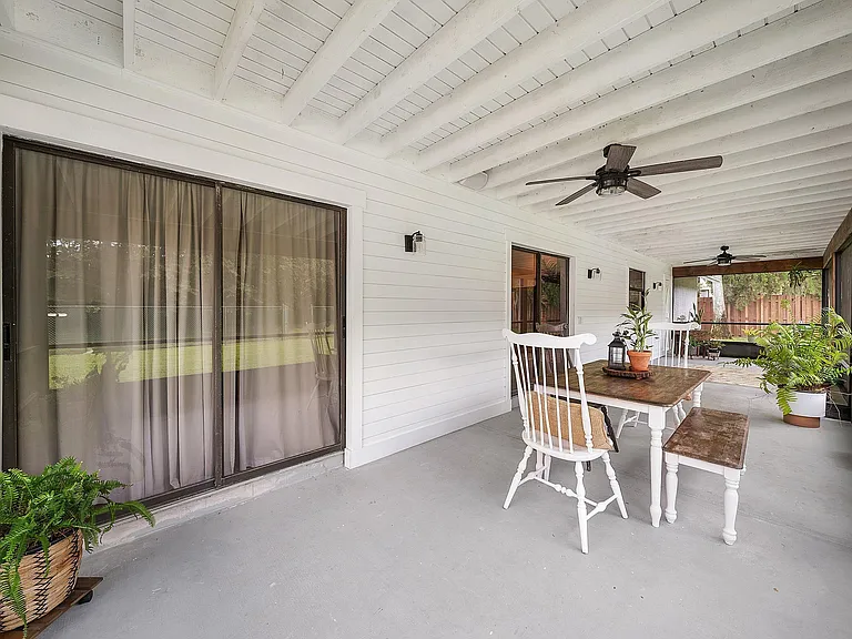 1252 Raintree Ln — Photo 29