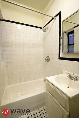 Rented by Wave Real Estate Group | media 5