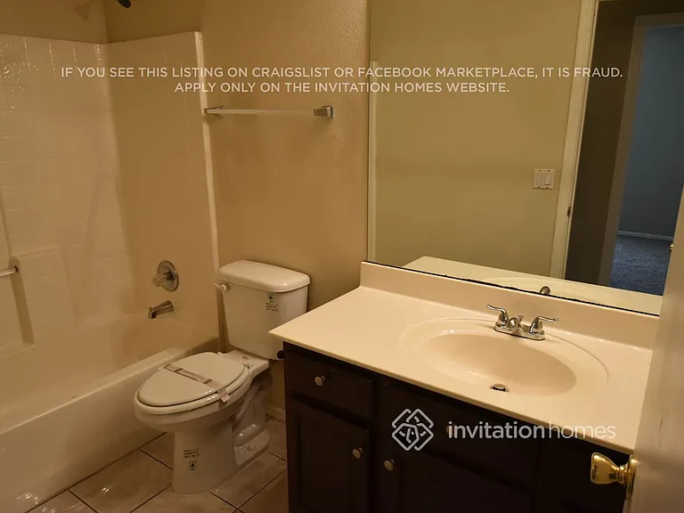 2046 N 90th Ln — Photo 16