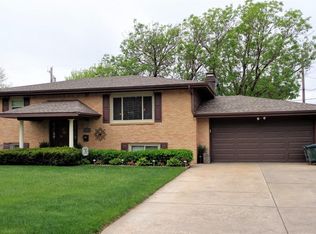 2215 Cleveland St, Great Bend, KS 67530