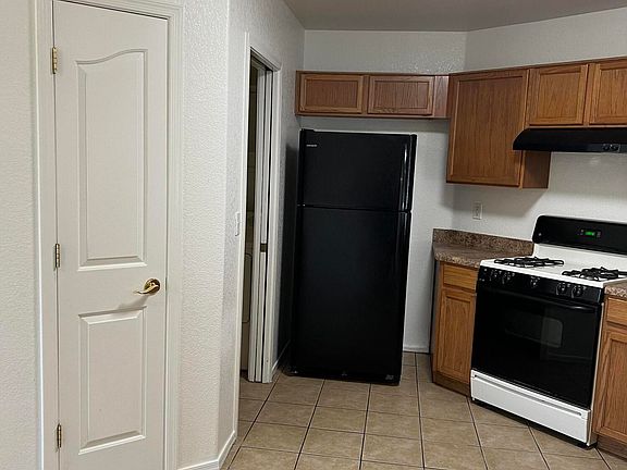 3rd image of 1759 E Saint Jonas Pl