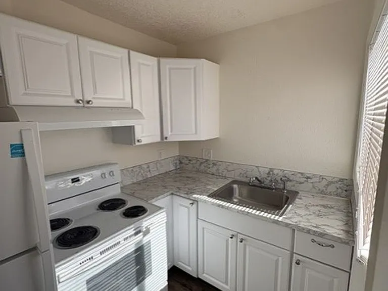 Enjoy Half Off May's Rent in a Prime Location! — Photo 22
