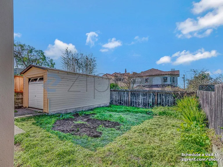 1012 Ventura Ave — Photo 18