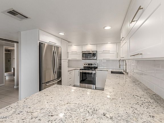 4th image of 7940 E Camelback Rd Unit 307