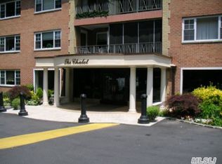 300 Edwards St APT 2BW, Roslyn Heights, NY 11577