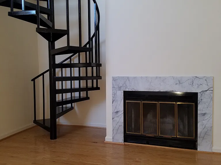 921 Westhaven Dr — Photo 8