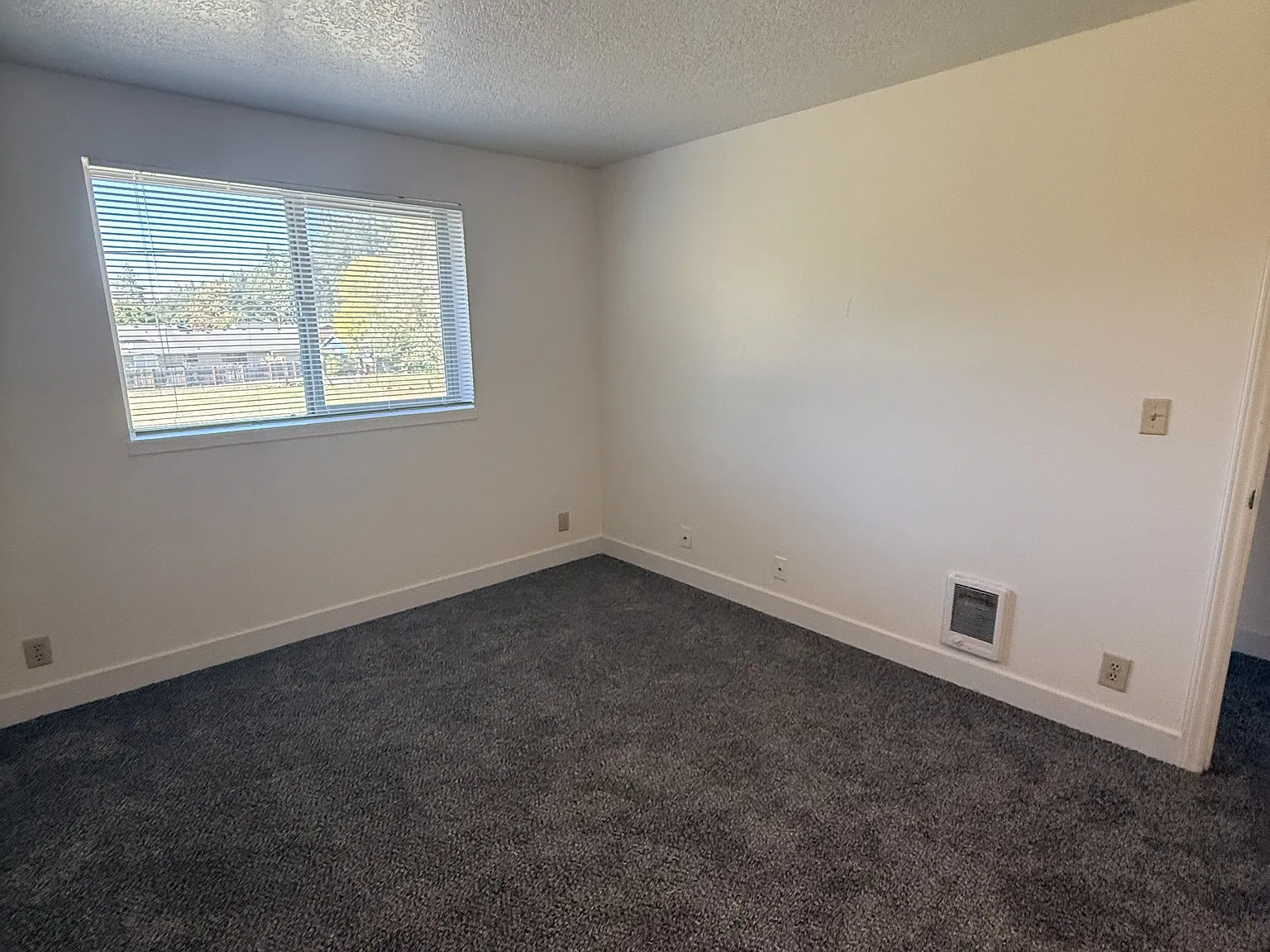 2 bed, 825 sqft, $1,375 — Photo 4