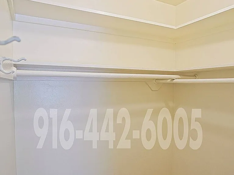 2426 P St #10 — Photo 11