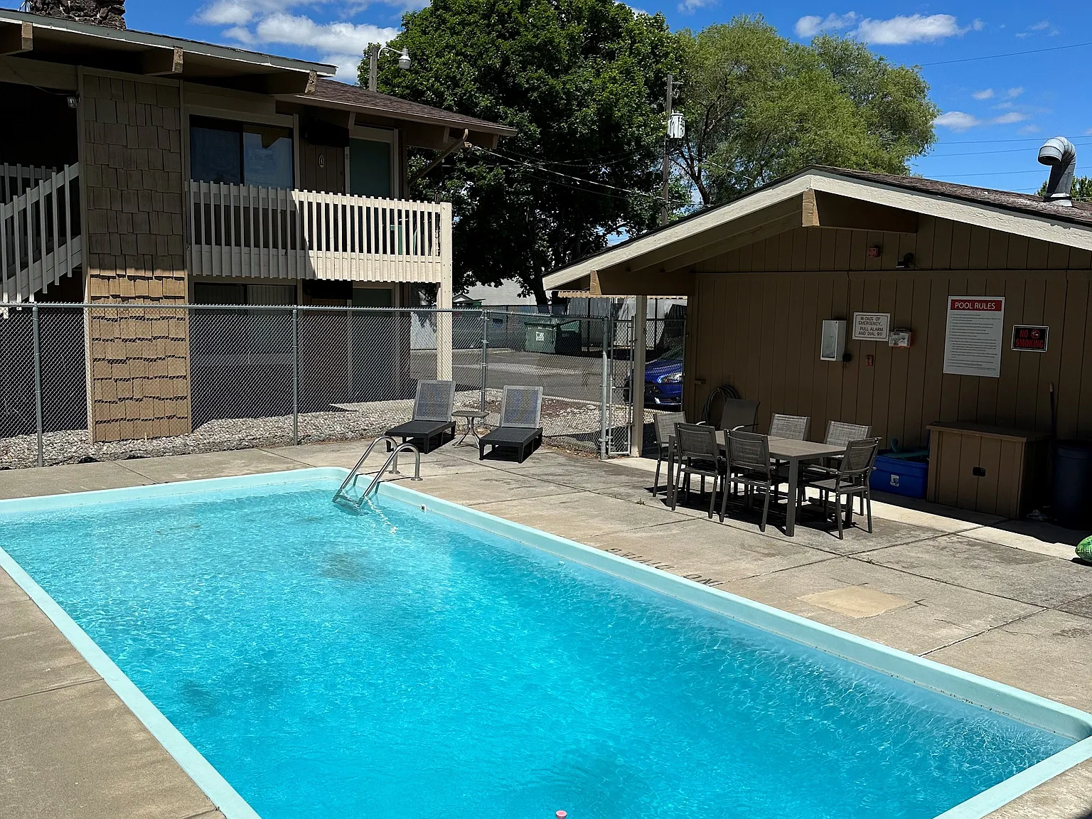 1 bed, 600 sqft, $995 — Photo 2