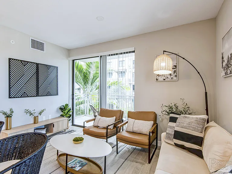 Mayla Pompano Residences — Photo 9