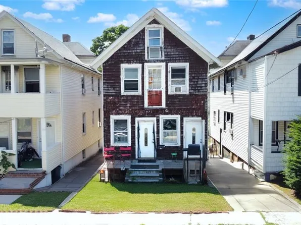 82 Maryland Ave, Staten Island, NY 10305