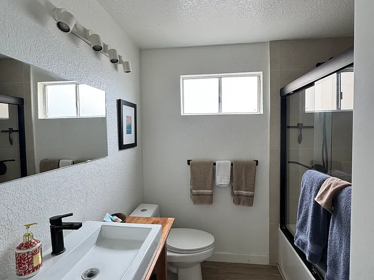 144 Eagle Rock Ave — Photo 18