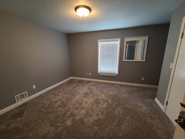 1006 E Wayne St #1/2 — Photo 8