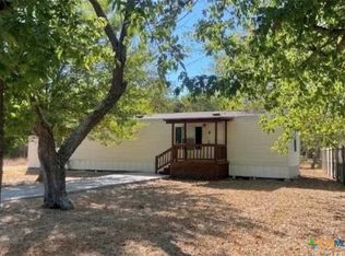 309 Cottonwood Ave, Luling, TX 78648