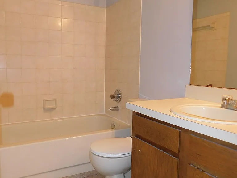 4385 SW 20th Ln — Photo 12