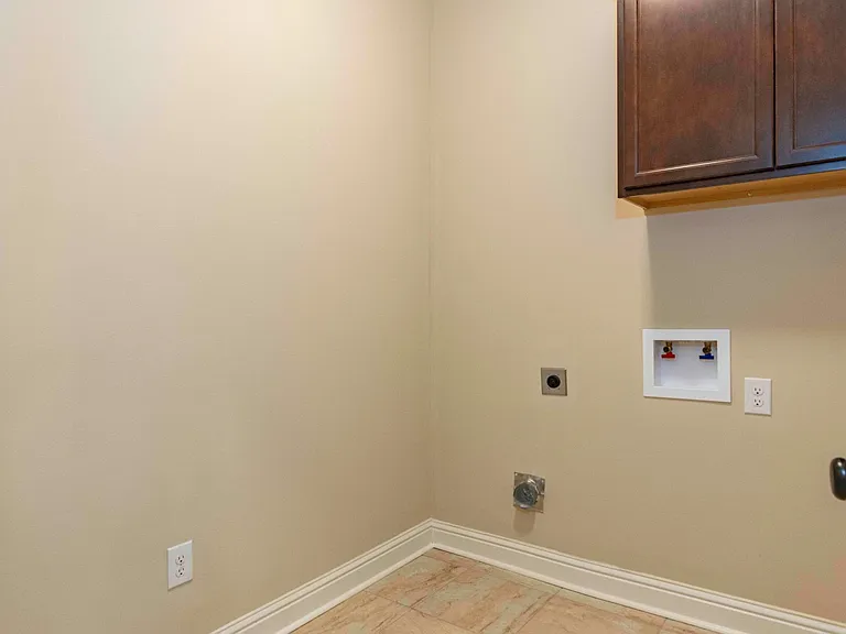112 Melanie Rose Dr — Photo 32
