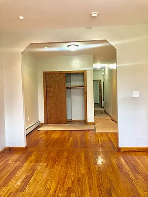 Rented by RBM Brokerage | media 1