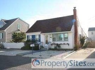 14 W Mermaid Ln, Brant Beach, NJ 08008