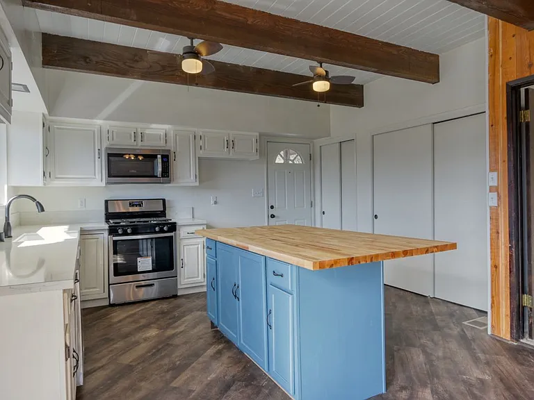 24450 Willow Pass Dr — Photo 3