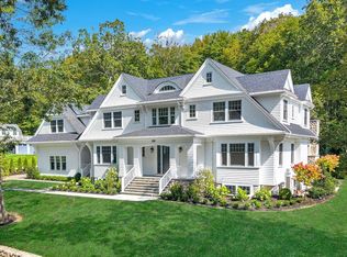 108 Abbott Rd, Wellesley, MA 02481