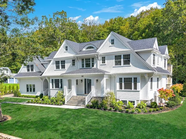 108 Abbott Rd, Wellesley, MA 02481