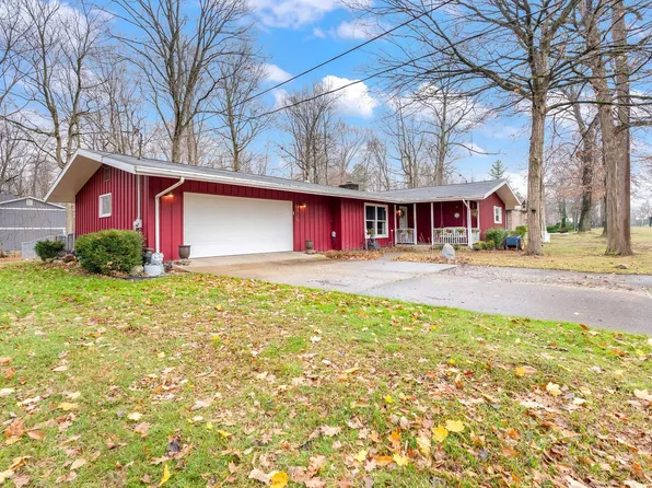 2626 S Woodland Trl, Warsaw, IN 46580