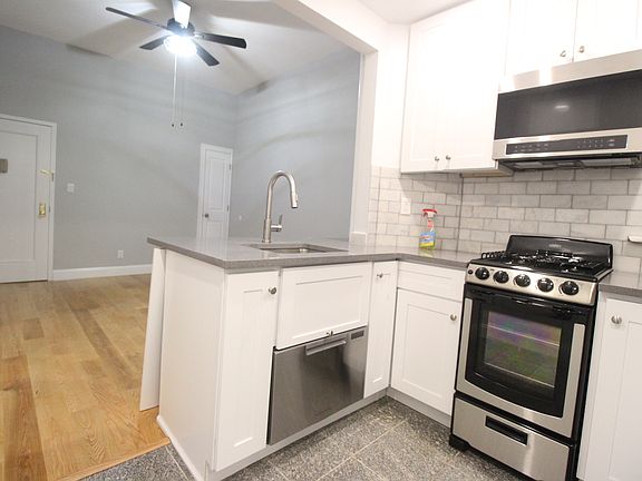 5th image of 106 W 96th St APT B
