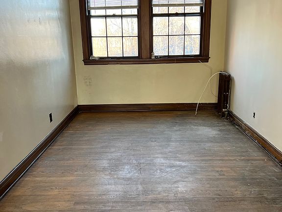 4th image of 565 7th St #7
