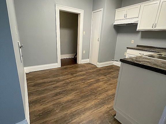 5th image of 651 Buckelew St