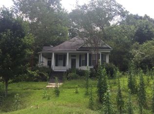 511 E Railroad Ave, Summit, MS 39666
