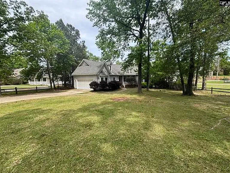 527 Superior Cir — Photo 23