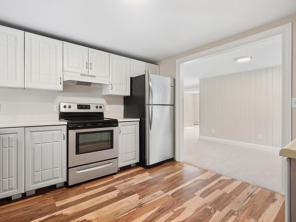 4th image of 344 Bonny Eagle Road