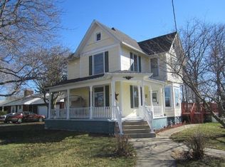 315 N 8th St, Sheldon, IL 60966