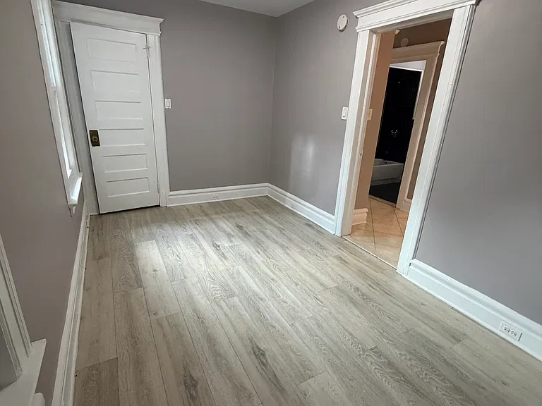 375 Walnut St #1 — Photo 2