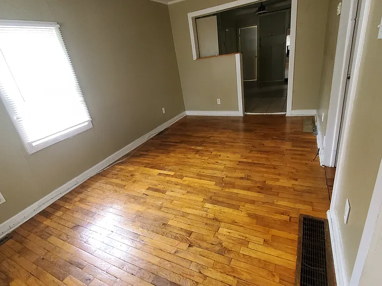 3732 Madison St — Photo 6