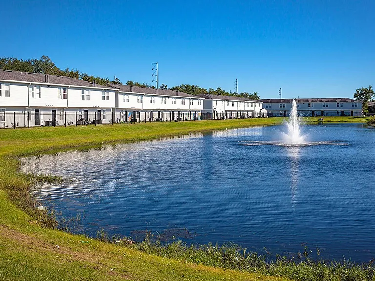 Landon Trace Townhomes — Photo 10